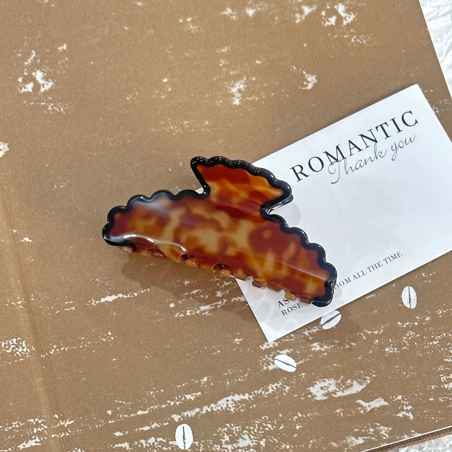 NEW Blue and White Porcelain Colour Hair Claw Wave Edge Classic Style Acrylic Hair Claw Clips Hair Accessories for Women Girls