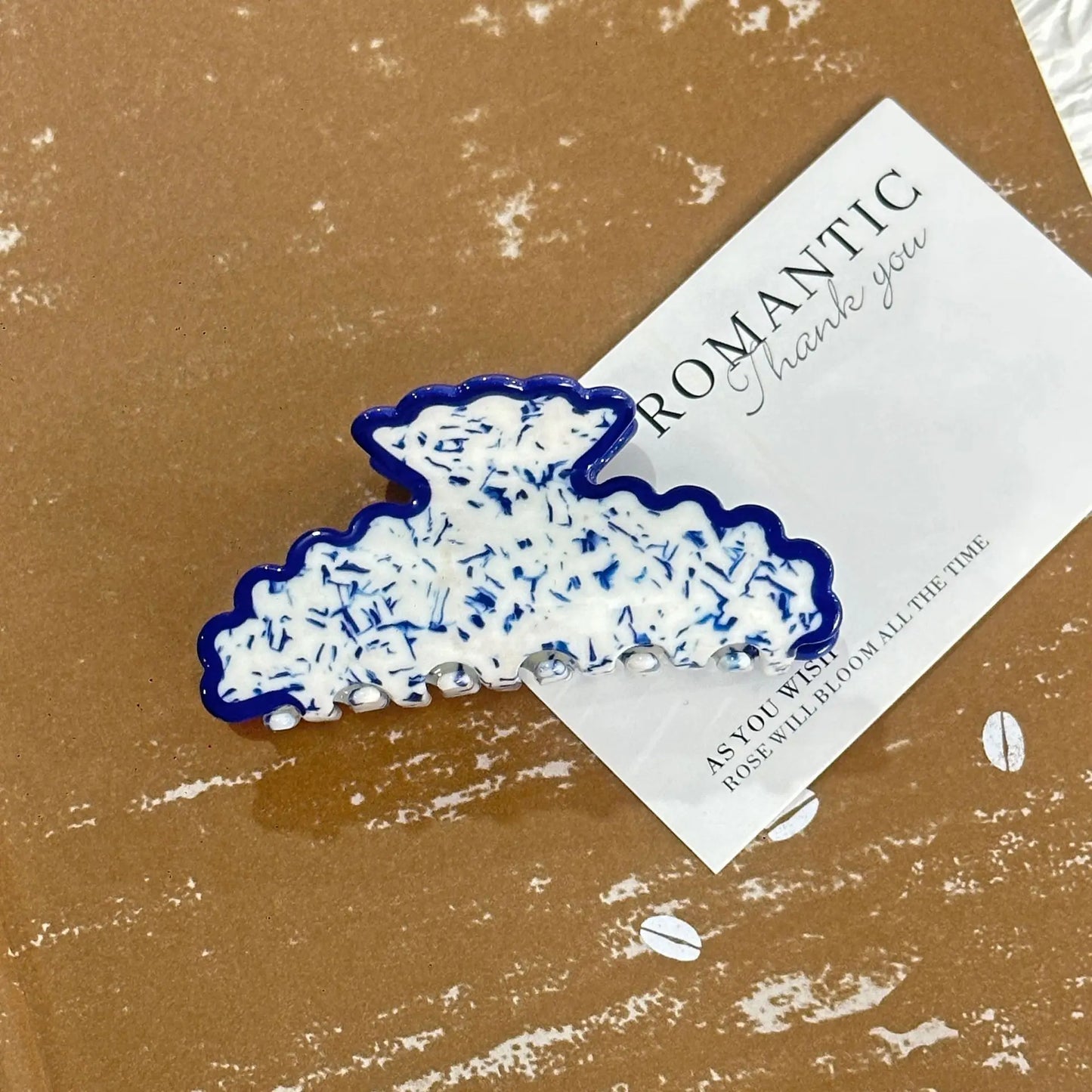 NEW Blue and White Porcelain Colour Hair Claw Wave Edge Classic Style Acrylic Hair Claw Clips Hair Accessories for Women Girls