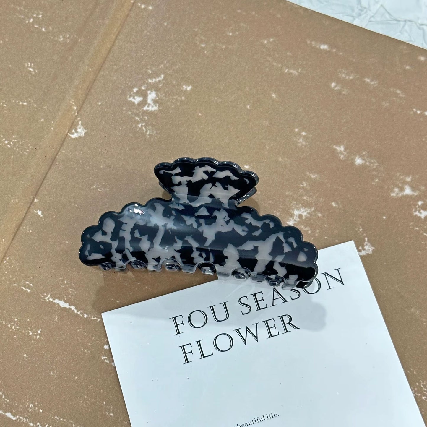 NEW Blue and White Porcelain Colour Hair Claw Wave Edge Classic Style Acrylic Hair Claw Clips Hair Accessories for Women Girls